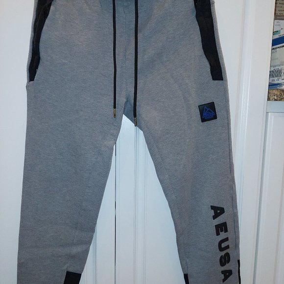American Eagle Men's Small Joggers - Outstanding condition! - Picture 1 of 2